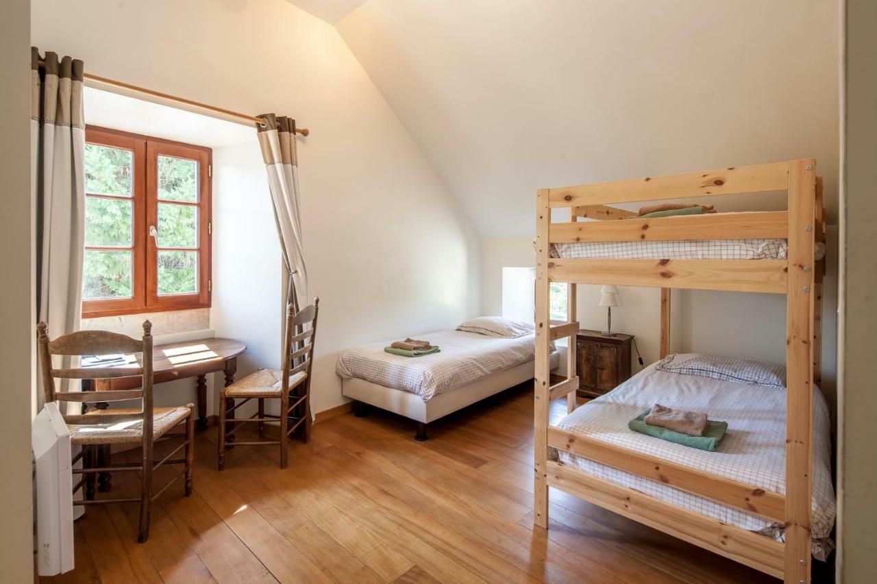 Chambres Et Table D'Hotes La Panacee Cuzance Exteriér fotografie
