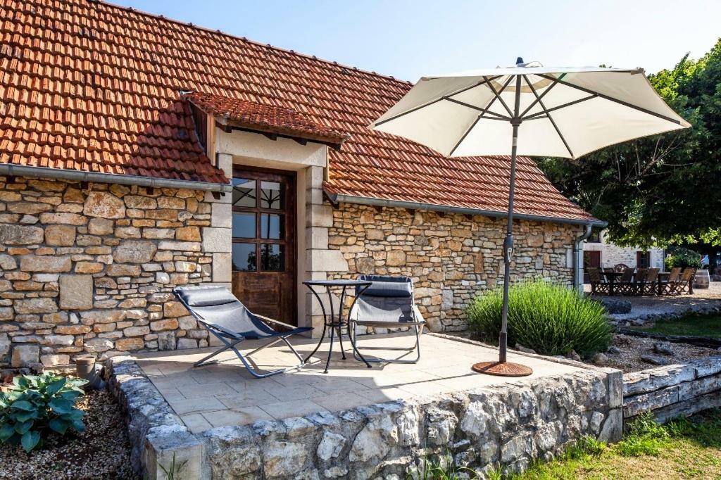 Chambres Et Table D'Hotes La Panacee Cuzance Exteriér fotografie