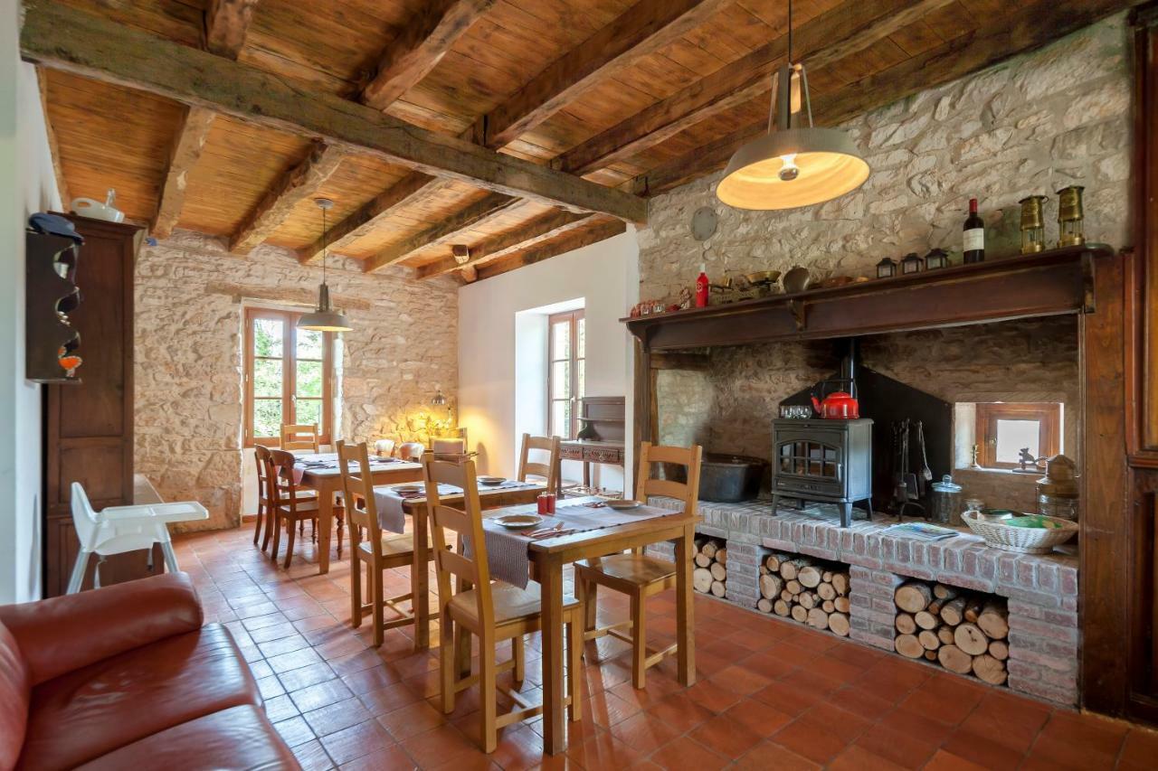 Chambres Et Table D'Hotes La Panacee Cuzance Exteriér fotografie